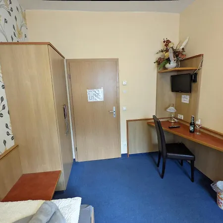 Apartamento Monteurunterkunft Weiden By Hausgruenerbaum
