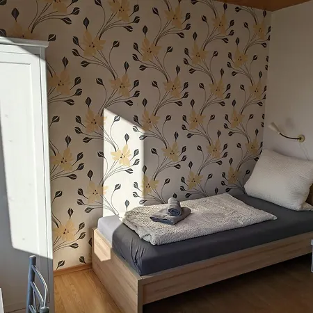 Monteurunterkunft Weiden By Hausgruenerbaum