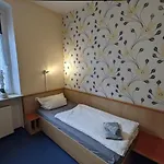 Apartment Monteurunterkunft Weiden By Hausgruenerbaum *