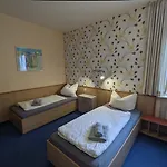 Monteurunterkunft Weiden By Hausgruenerbaum *