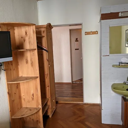 Apartment Monteurunterkunft Weiden By Hausgruenerbaum Weiden in der Oberpfalz