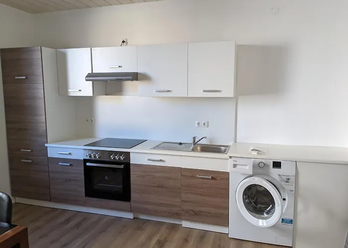 Apartment Monteurunterkunft Weiden By Hausgruenerbaum *